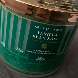 Bath & Body Works Christmas Candle